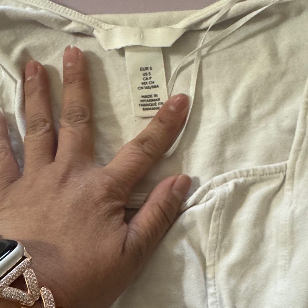 H&M Off-White Long Sleeve Bodysuit